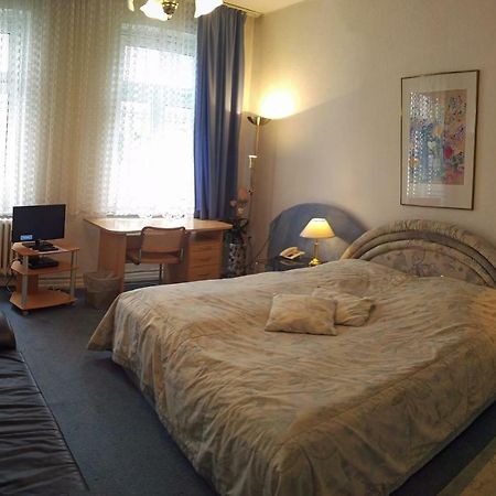 Central Budget Hotel Bonn Buitenkant foto